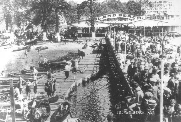 http://gallery.njpinebarrens.com/data/551/medium/Burlington_Island_6_copy.jpg