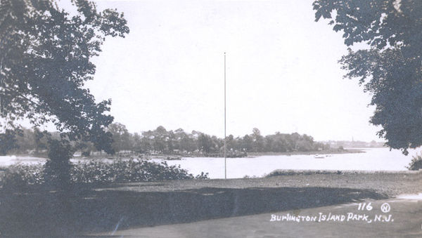 http://gallery.njpinebarrens.com/data/551/medium/Burlington_Island_8_copy.jpg